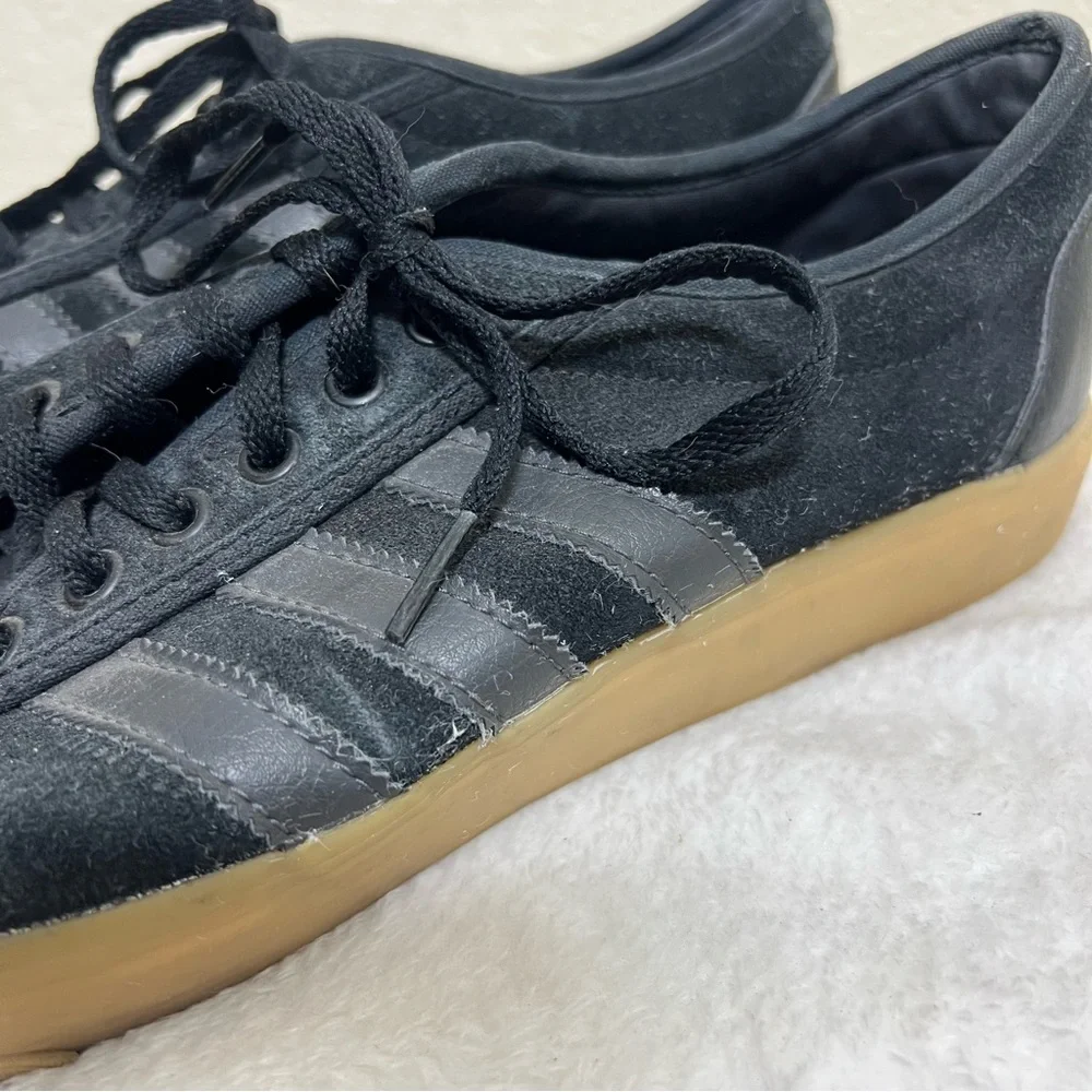 Adidas Adi Ease Black Gum Sneakers Suede Men’s Size 13